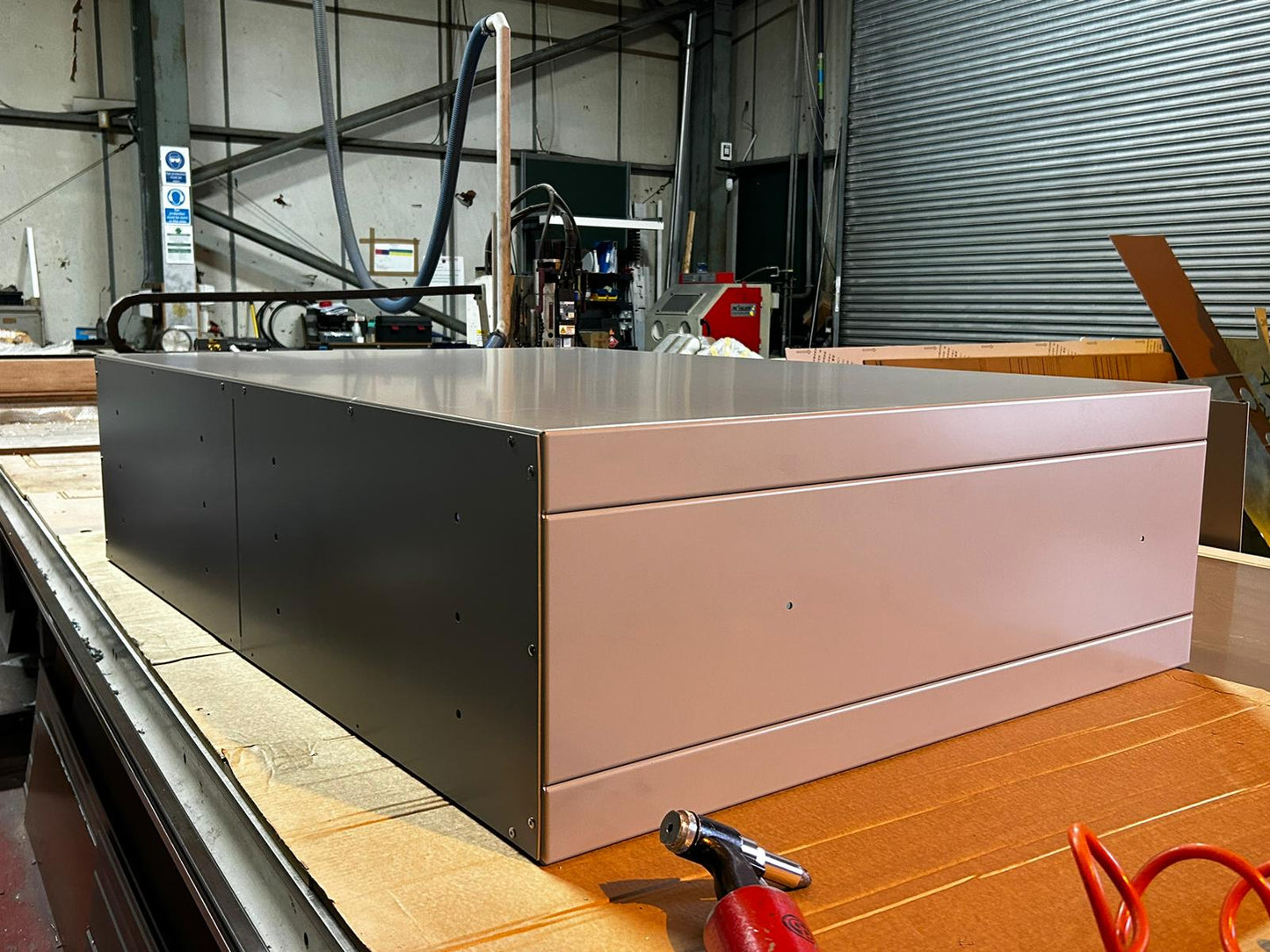 Aluminium Folded Powder Coated Trough Planter
